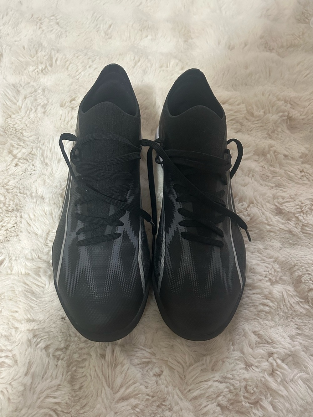 Puma Black and White Athletic Shoes Streamlined Design